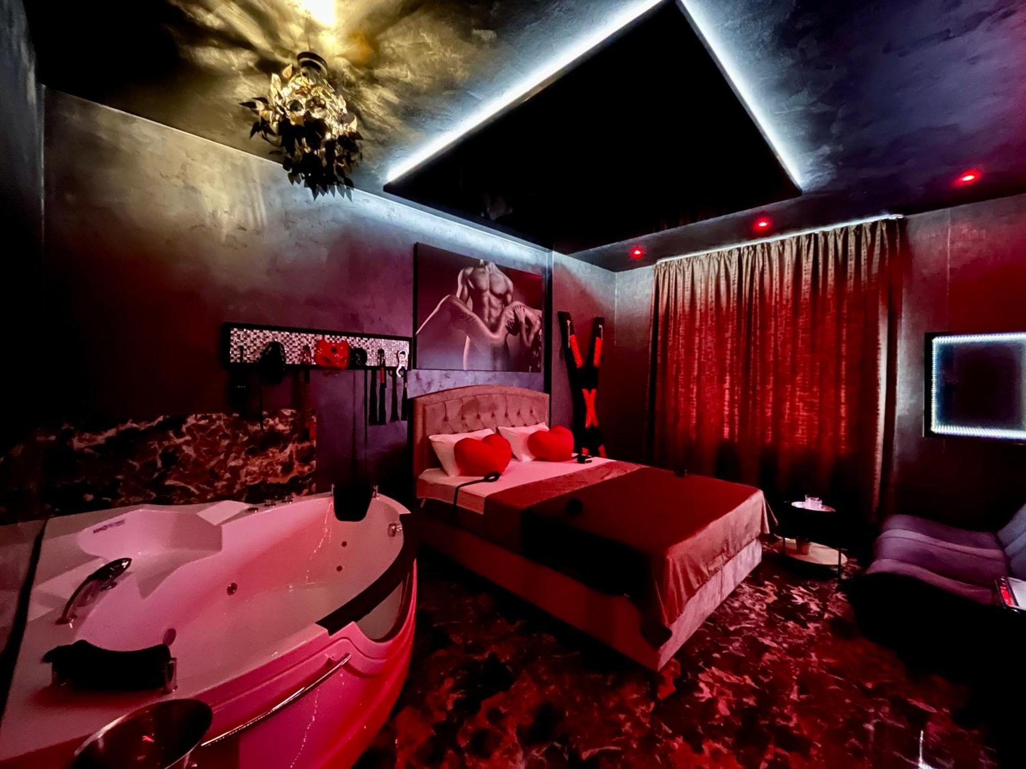 Love Room Bucharest Luaran gambar
