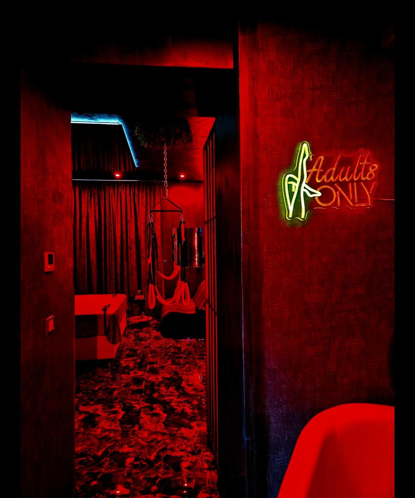 Love Room Bucharest Luaran gambar